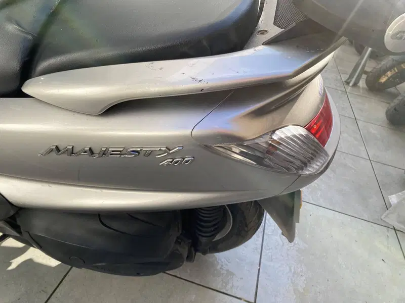 Yamaha Majesty 400 (2004 - 08) (9)