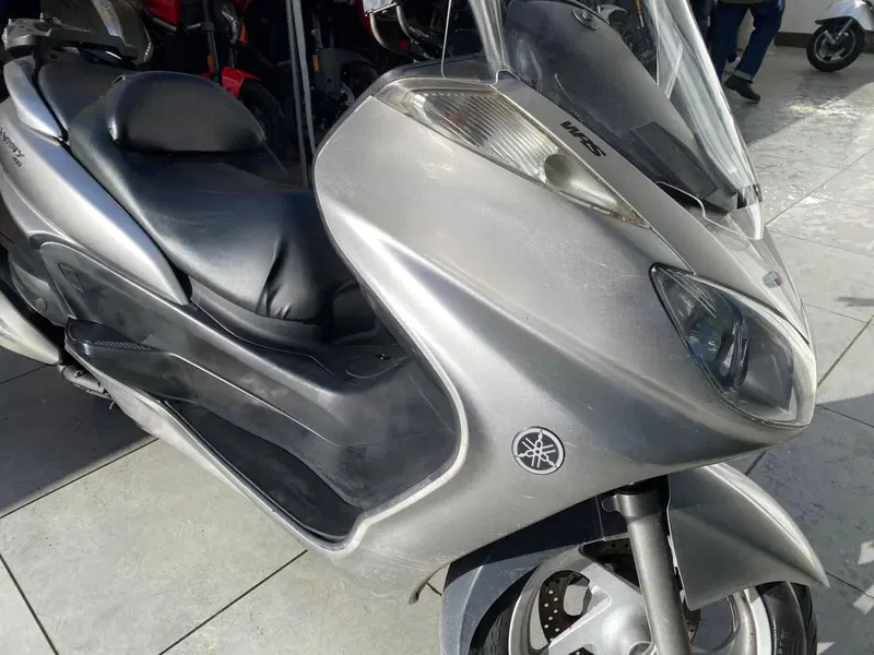 Yamaha Majesty 400 (2004 - 08) (6)