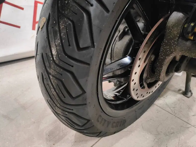 Piaggio Beverly 350 SportTouring ie ABS (2011 - 17) (7)