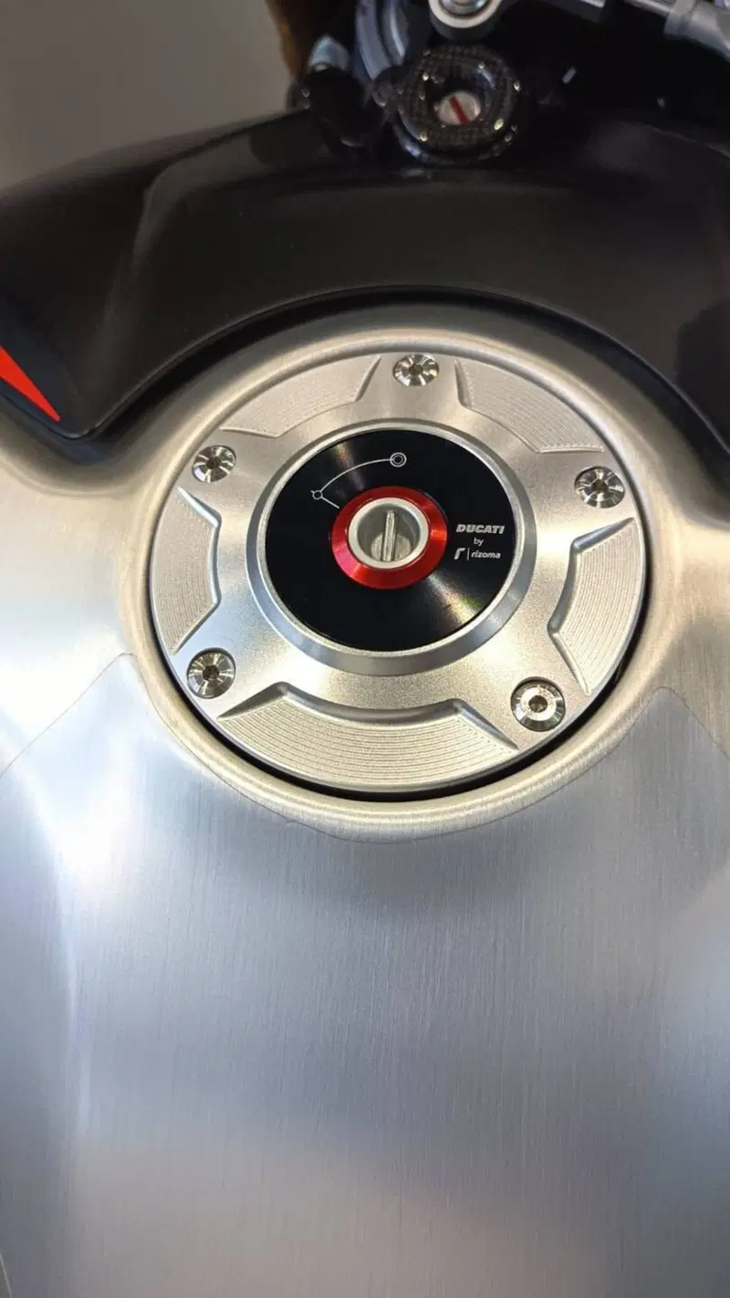 Ducati Streetfighter V4 1100 SP (2022) (6)