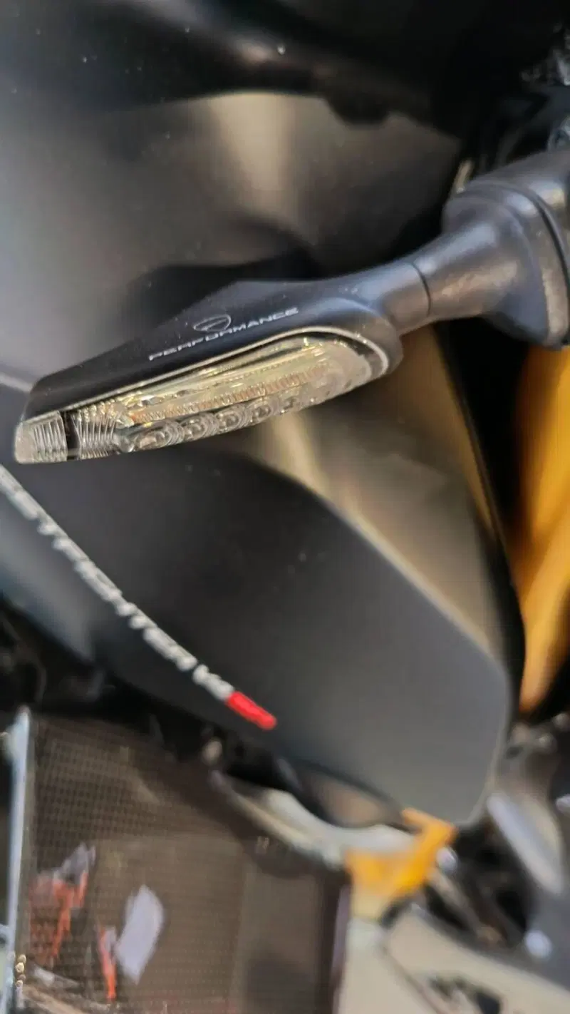 Ducati Streetfighter V4 1100 SP (2022) (9)