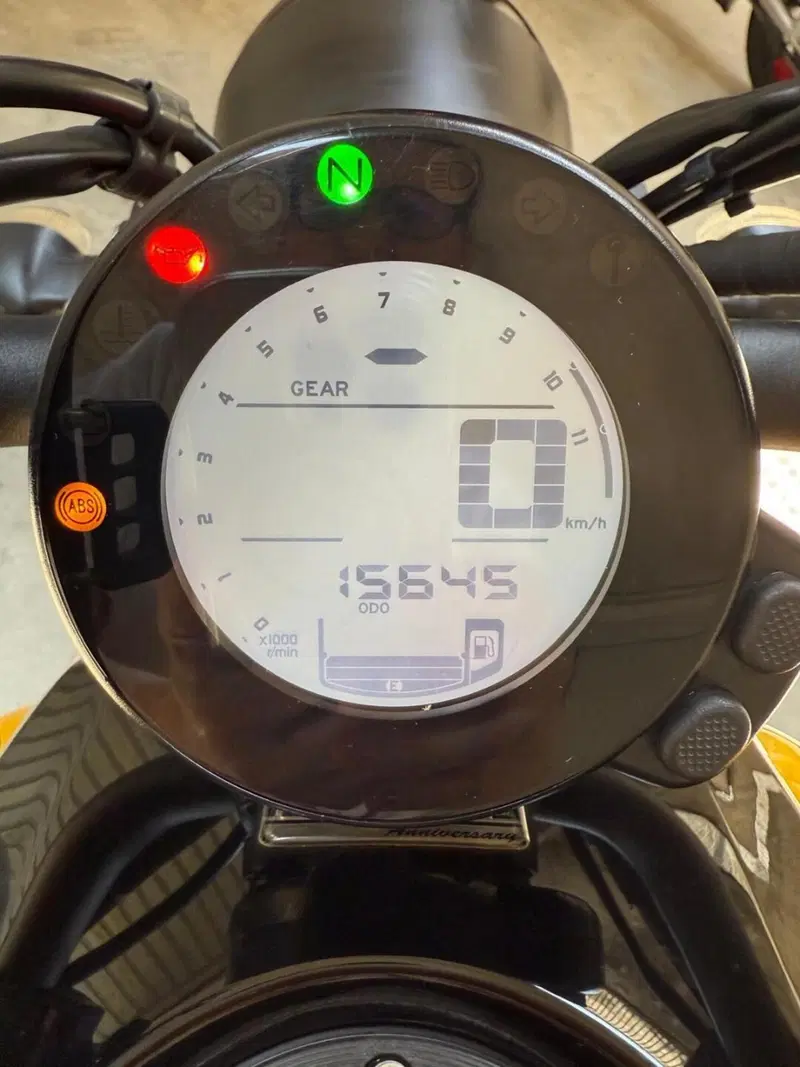 Yamaha XSR 700 ABS 60th Anniversary (2016 - 18) (6)