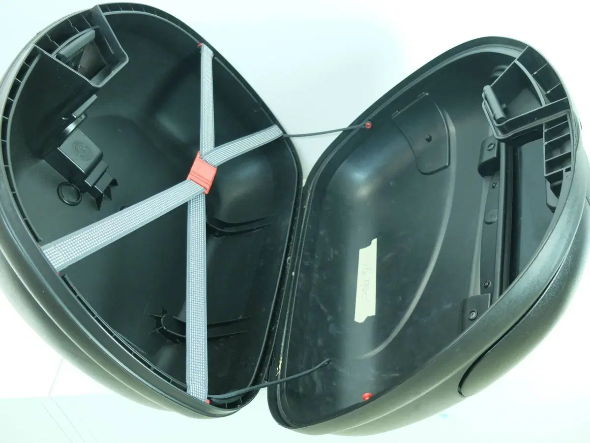 Valigia Laterale sinistra GIVI E41 Monokey Keyless (8)
