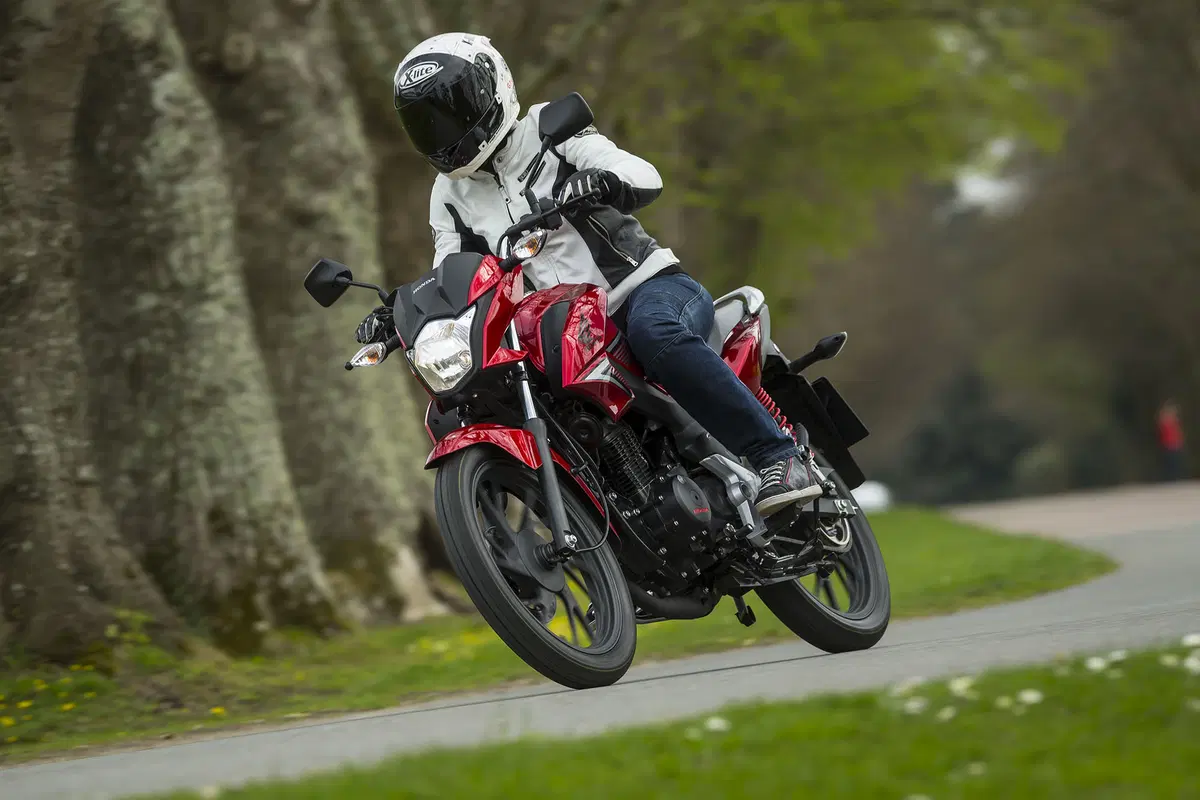 Honda CB125F (5)