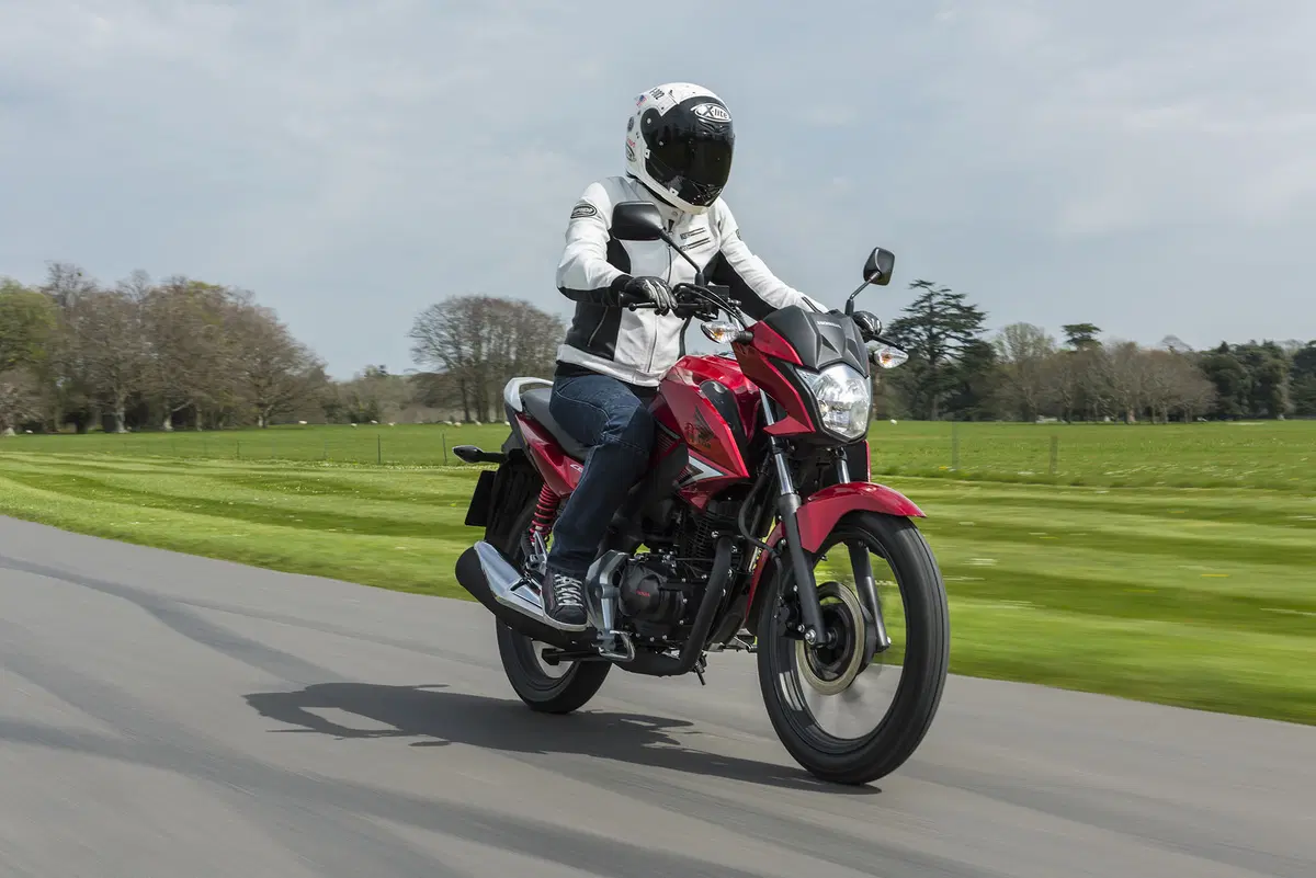 Honda CB125F (9)