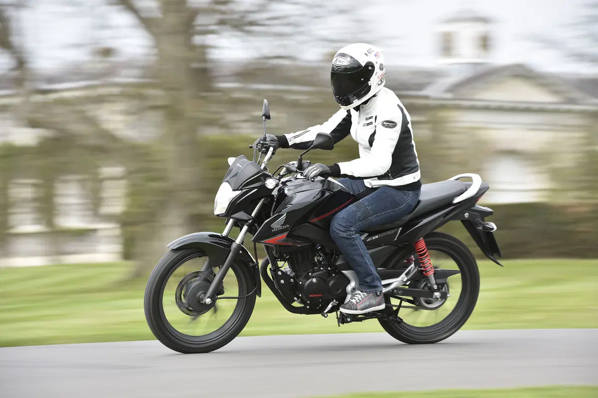 Honda CB125F (10)