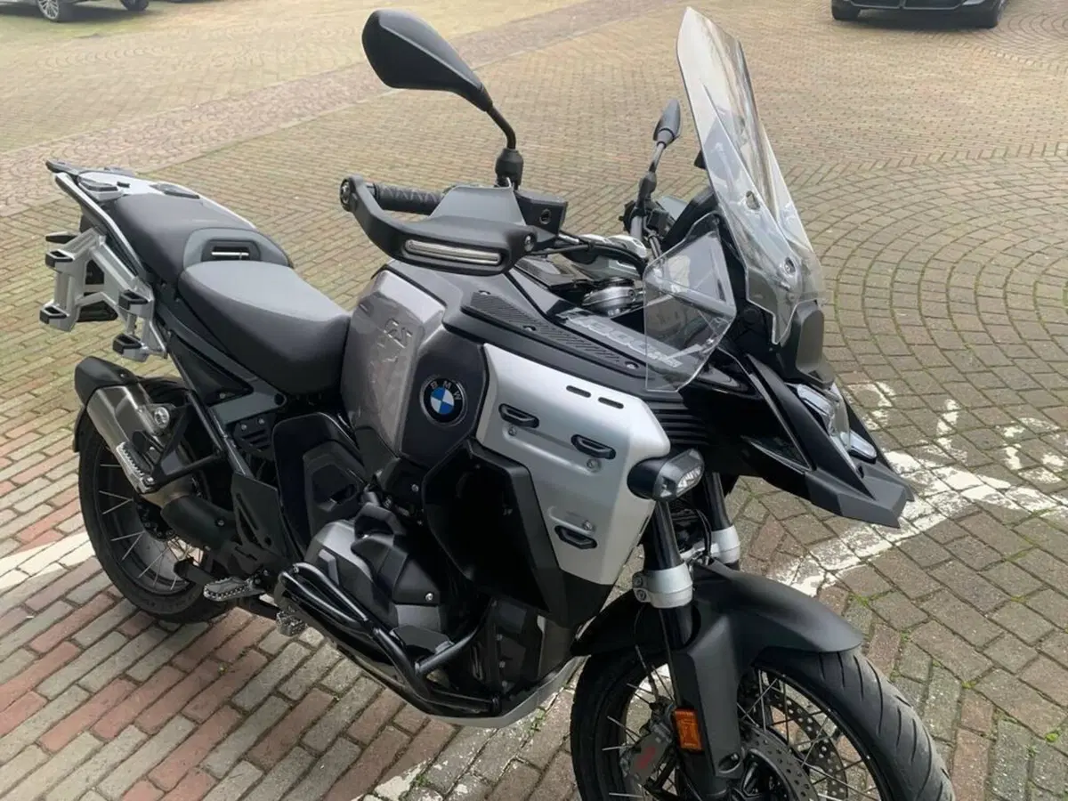 Bmw R 1300 GS Adventure Triple Black (2025 - 26) (10)