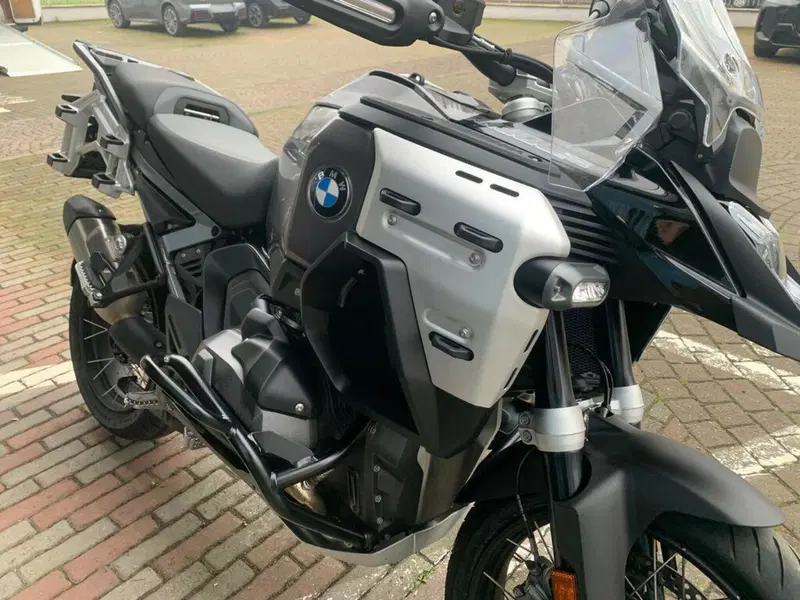 Bmw R 1300 GS Adventure Triple Black (2025 - 26) (11)