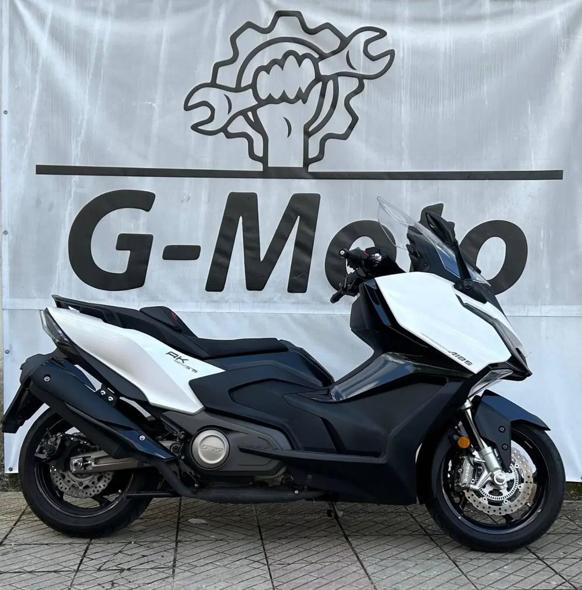 Kymco AK 575 Premium (2025 - 26) (2)