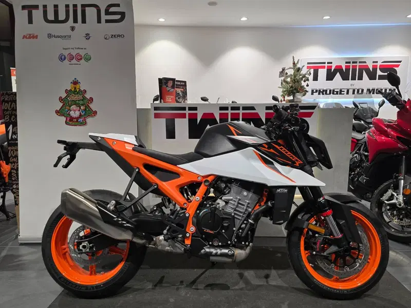 KTM 990 Duke R (2026)