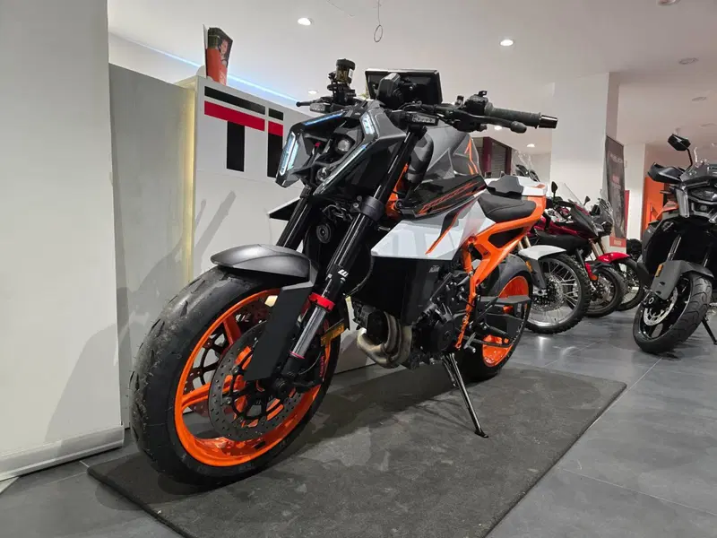 KTM 990 Duke R (2026) (3)
