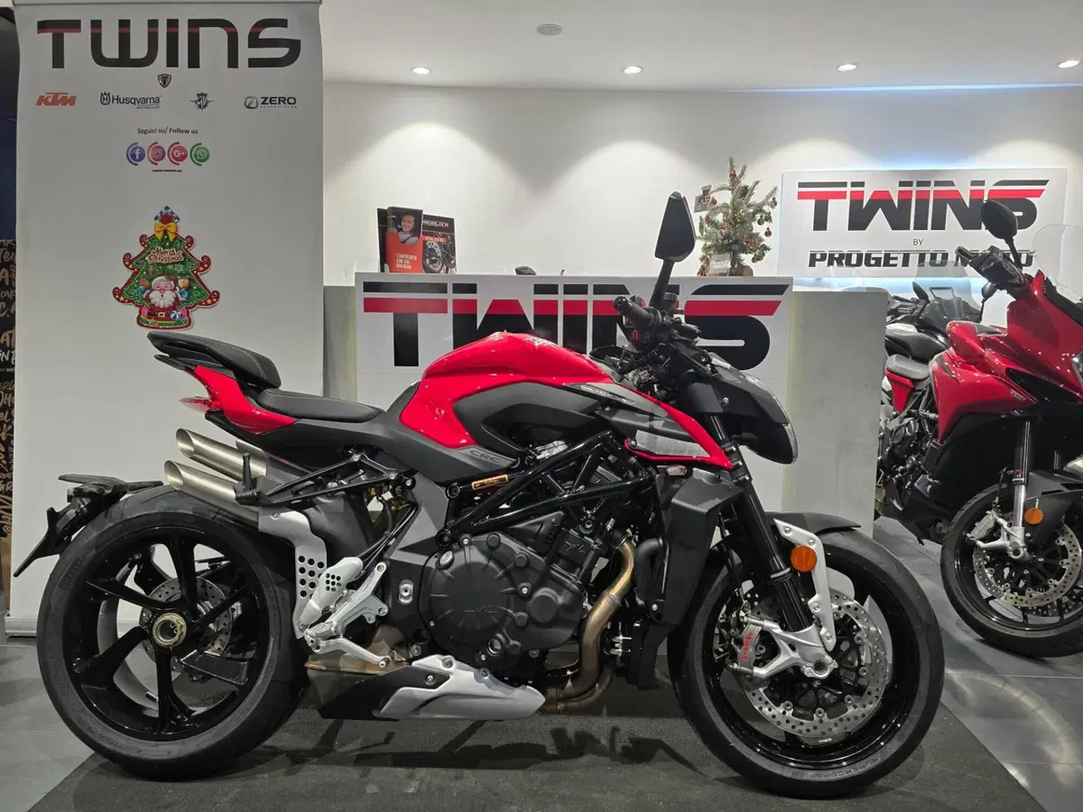MV Agusta Brutale 1000 RS (2022 - 26)