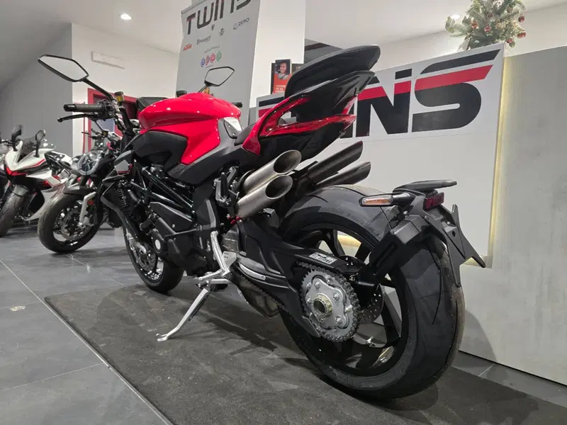 MV Agusta Brutale 1000 RS (2022 - 26) (6)