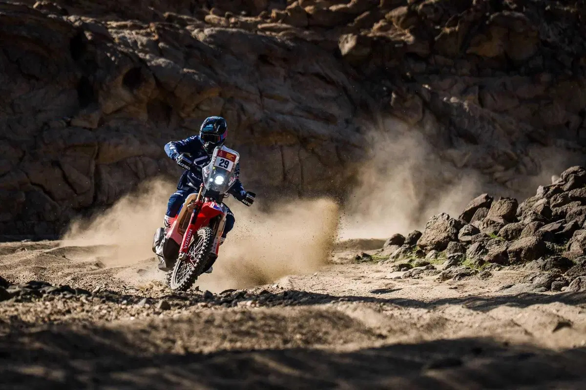 Dakar 2026. Ci siamo! Edgar Canet, KTM, e Mattias Ekstrom, Ford. Solo il Prologo, ma... [VIDEO]