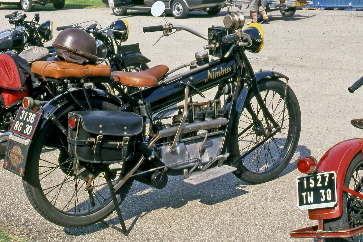 Le moto a quattro cilindri in linea (7)