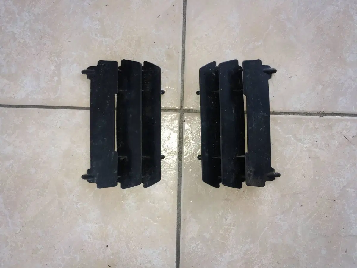 GRIGLIE RADIATORE SXV Aprilia (2)