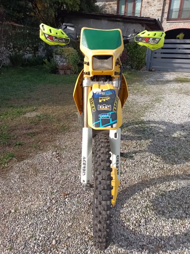 Suzuki RM 2T (3)