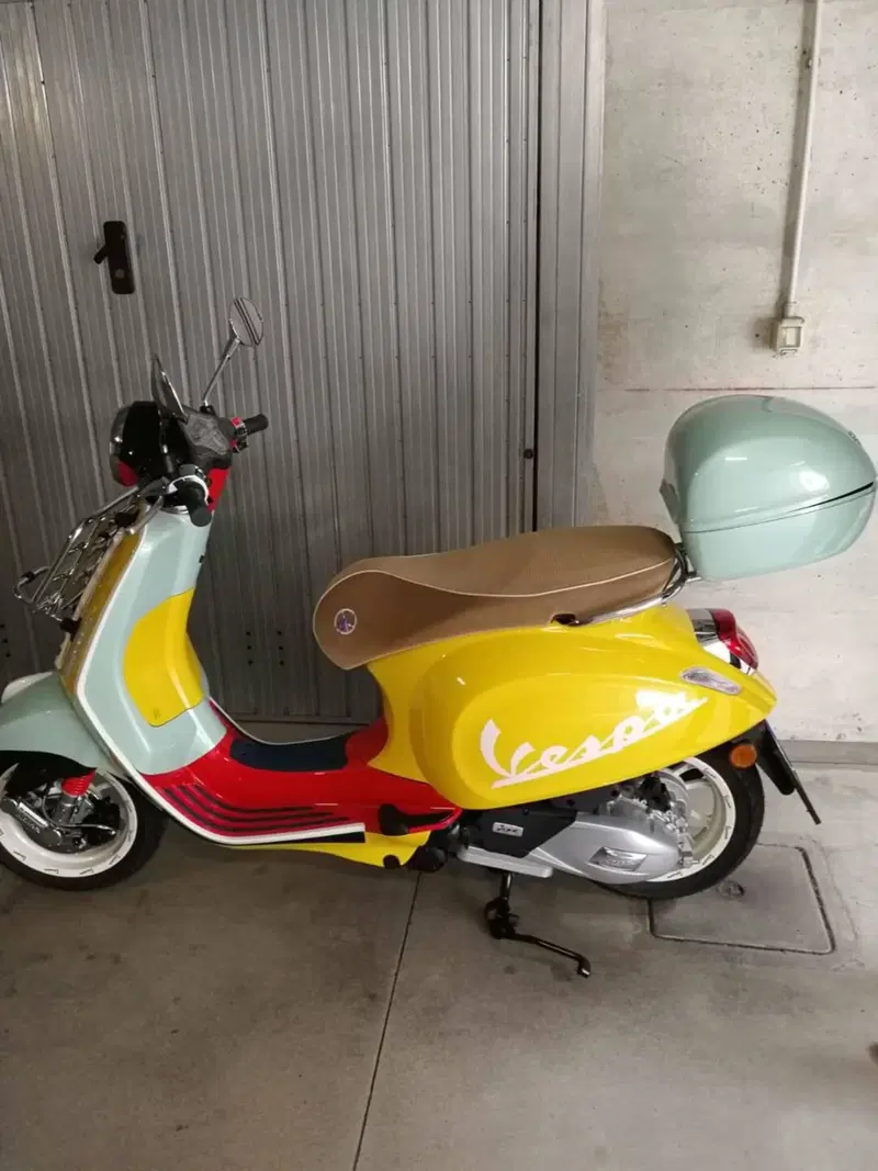 Vespa Primavera 125 3V ie Sean Wotherspoon (2021) (3)