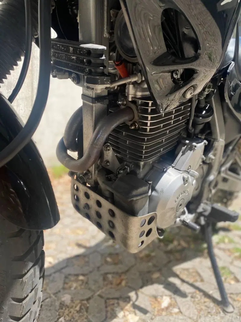 Honda NX 650 Dominator (1996 - 02) (5)