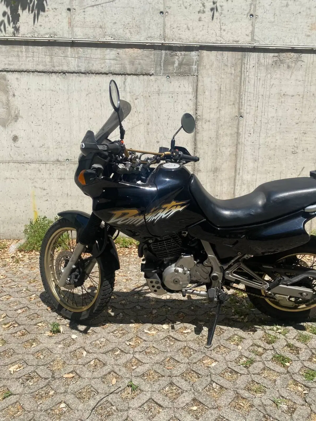 Honda NX 650 Dominator (1996 - 02) (7)