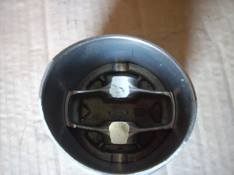 CILINDRO E PISTONE SXV 550 Aprilia (2)