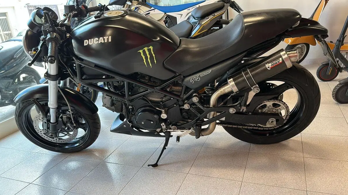 Ducati Monster 695 (2006 - 08) (2)
