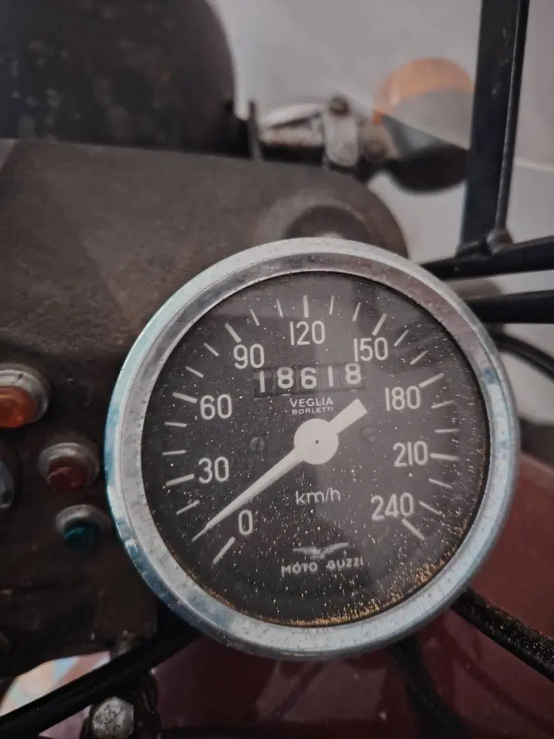 Moto Guzzi V7 GT850 (4)