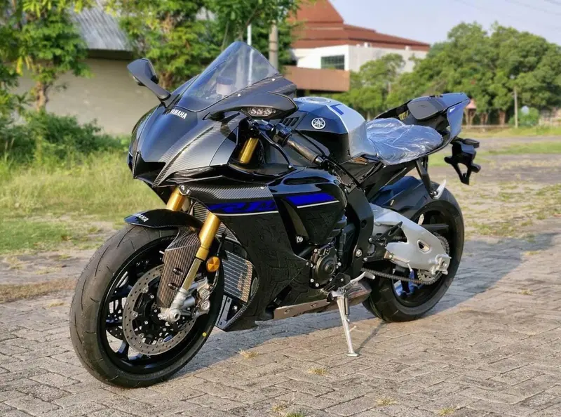 Yamaha YZF R1M (2020 - 25) (2)
