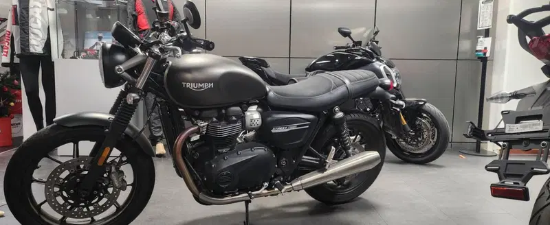 Triumph Street Twin 900 (2019 - 20)