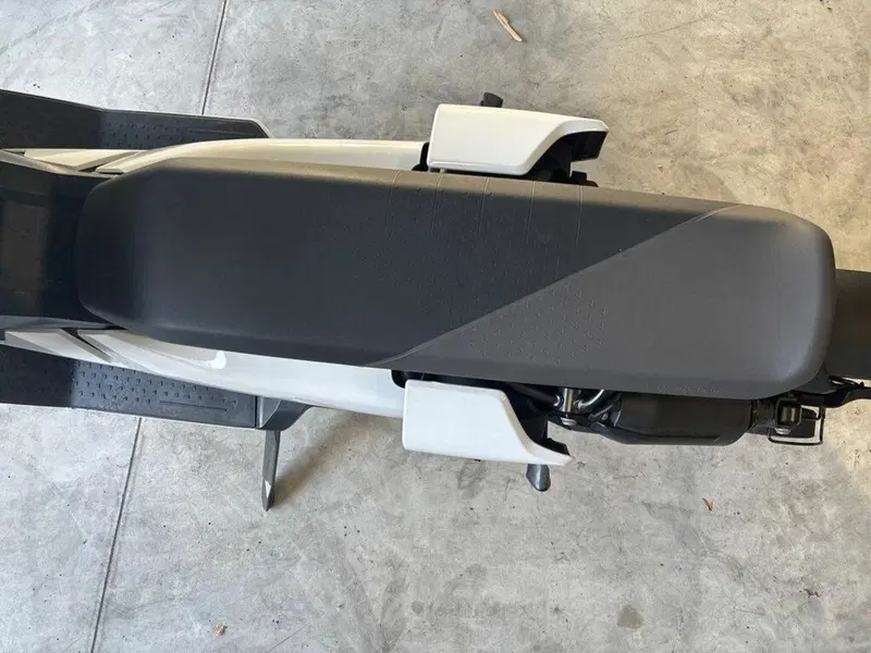 Bmw CE 04 (2021 - 25) (9)