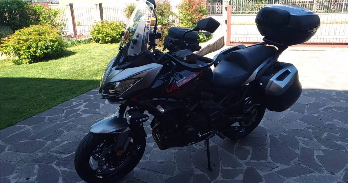 Kawasaki Versys 650 Grand Tourer (2021)