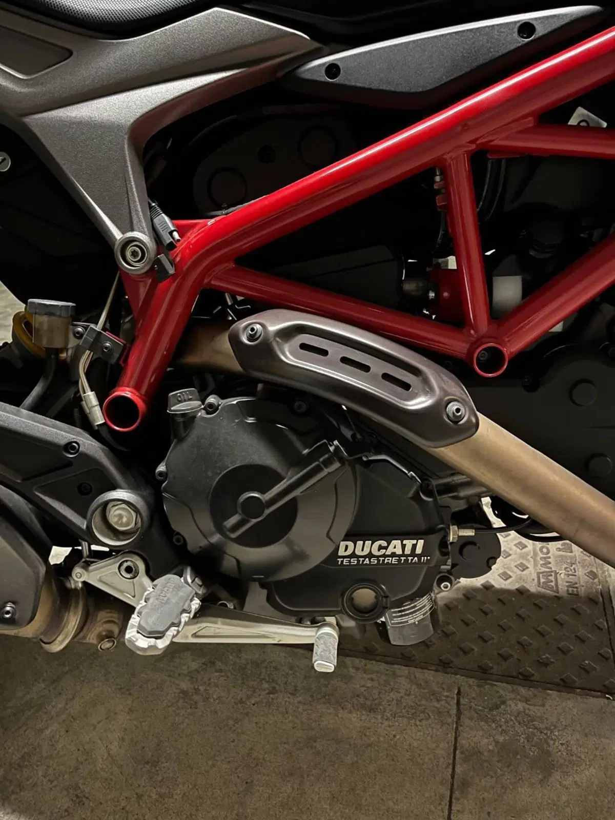Ducati Hypermotard 821 (2013 - 15) (4)