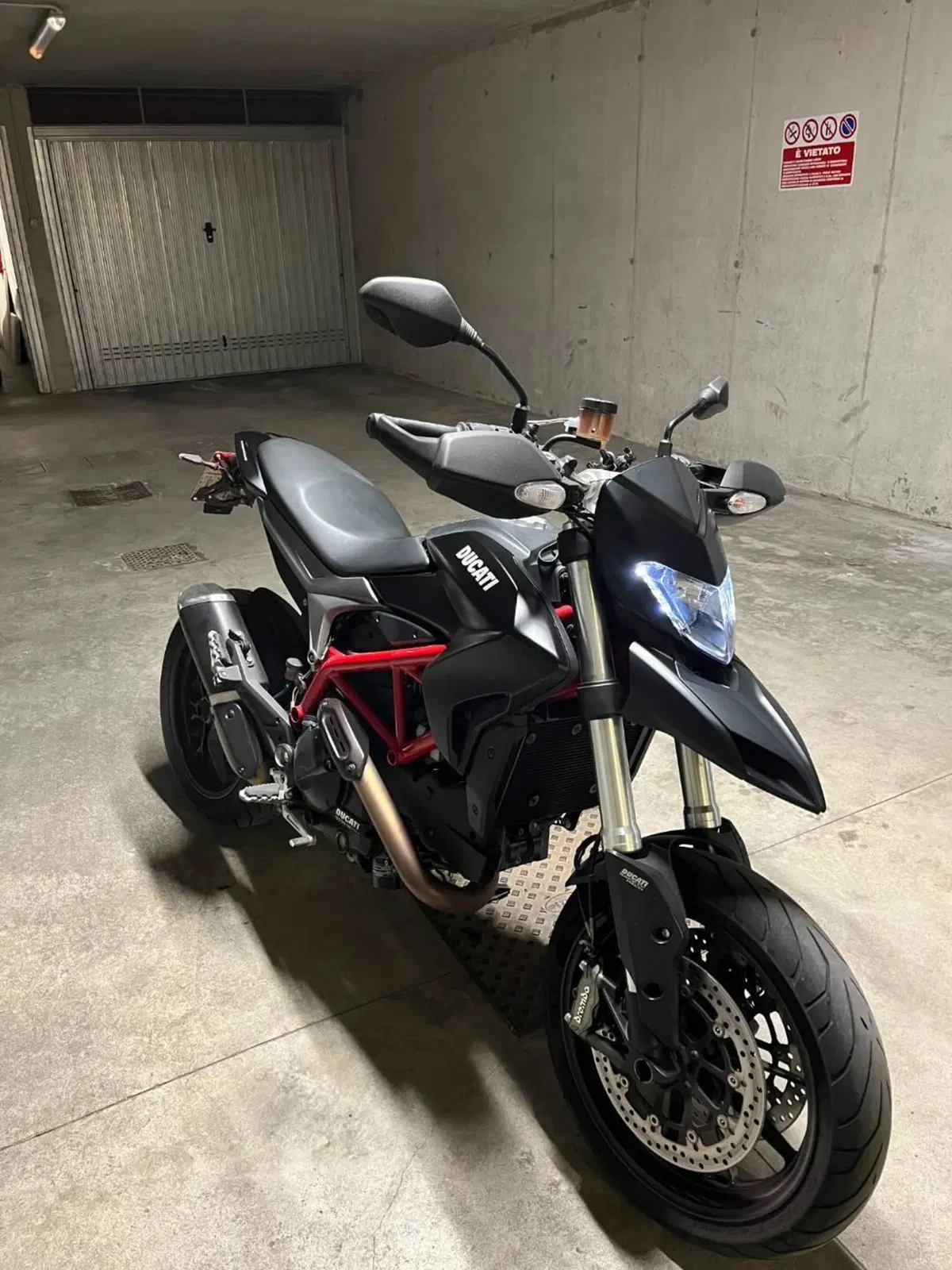 Ducati Hypermotard 821 (2013 - 15) (8)
