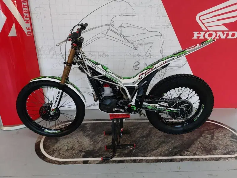 Vertigo Nitro 300 (2023 - 24)
