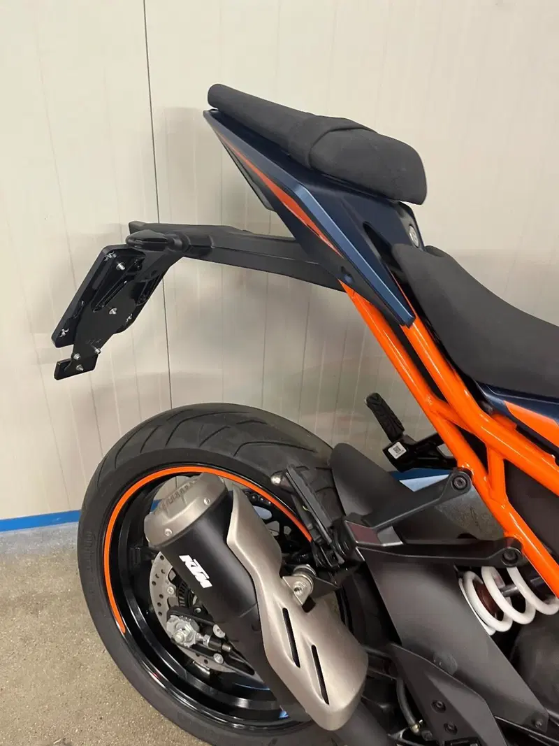 KTM RC 390 (2022 - 26) (5)