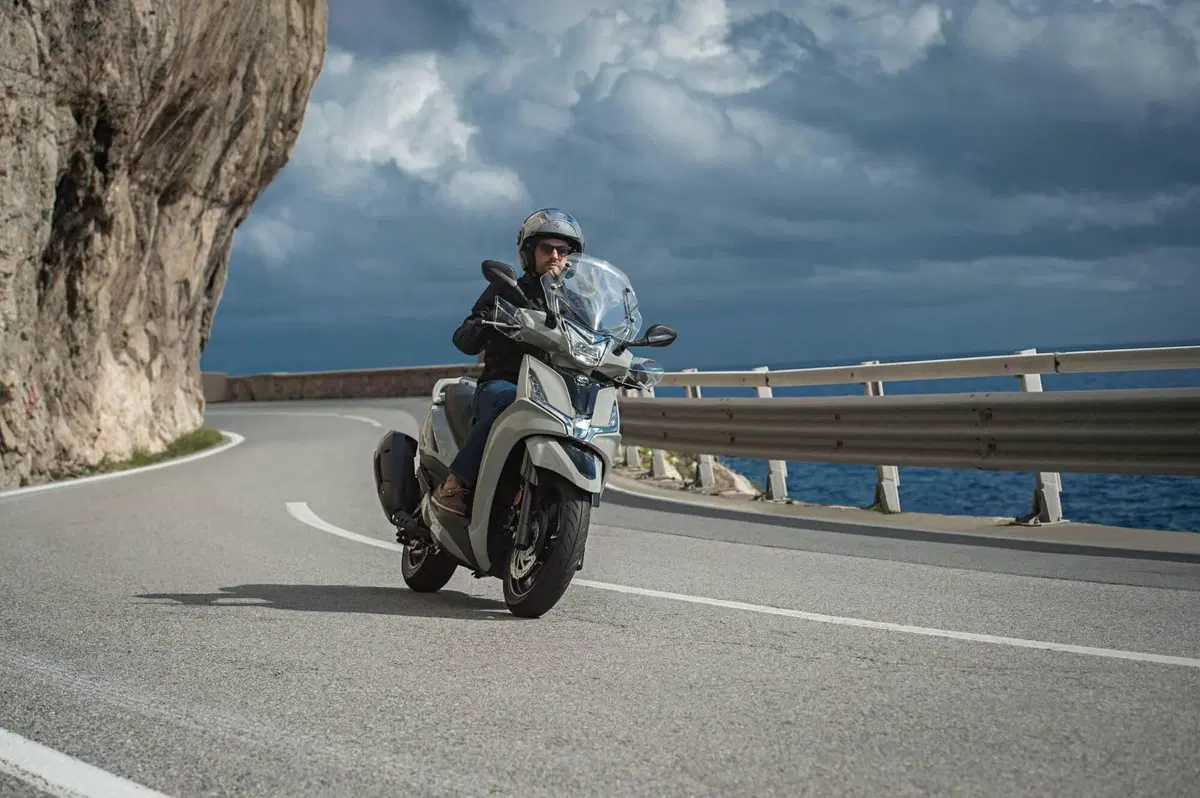 Kymco Agility 350i NN R16 (2023 - 26) (4)