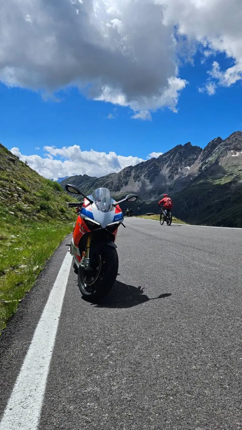 Ducati Panigale V4 S 1100 Corse (2019) (6)
