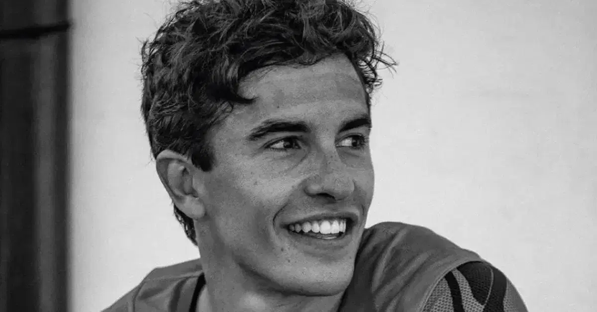 MotoGP 2026. Marc Marquez: "La spalla mi fa male, i social mi fanno arrabbiare, mi sento spagnolo e catalano"