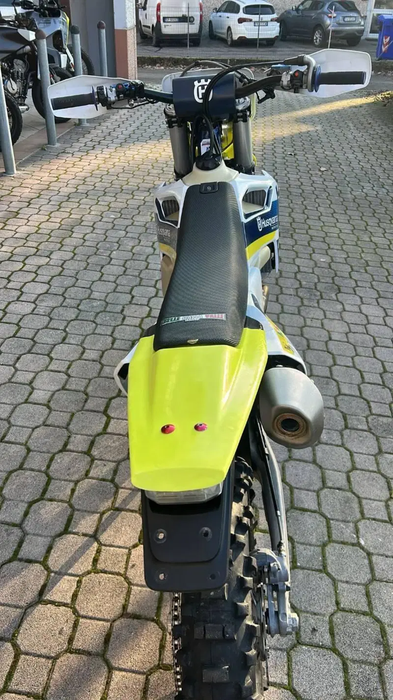 Husqvarna FE 250 (2024) (4)