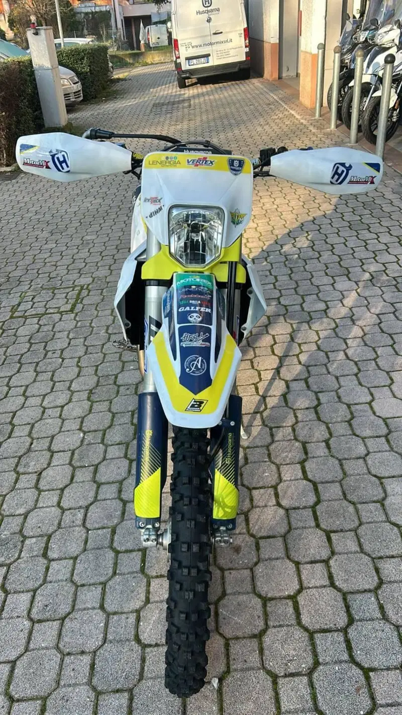 Husqvarna FE 250 (2024) (5)