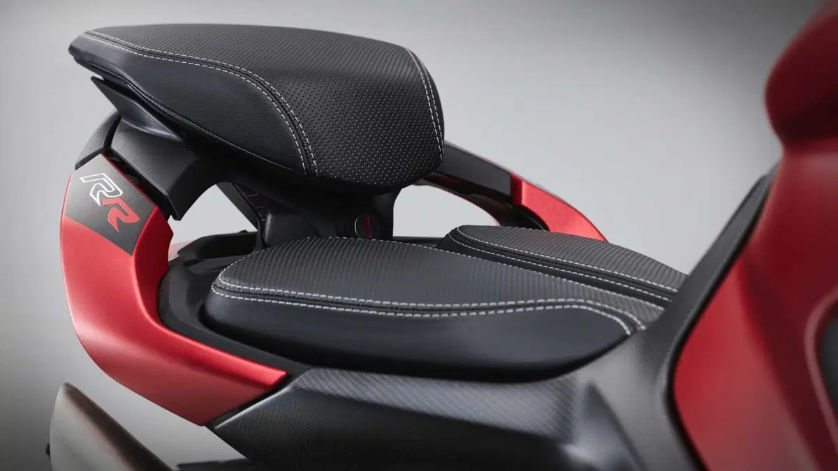 MV Agusta Brutale 1000 Brutale 1000 RR (2026) (18)