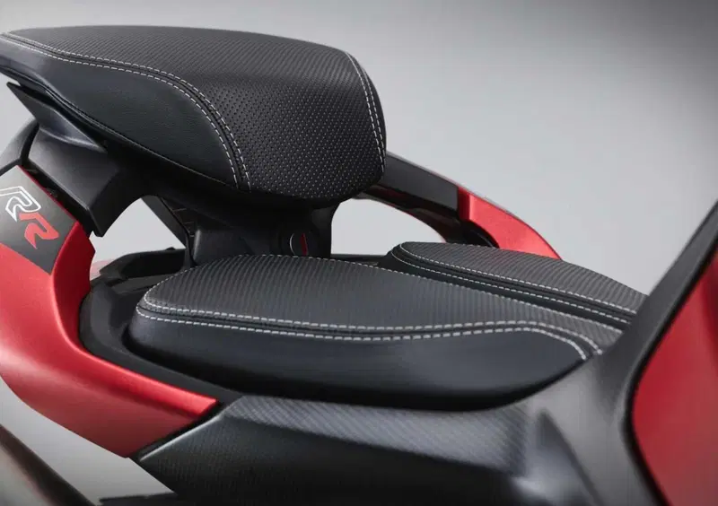 MV Agusta Brutale 1000 Brutale 1000 RR (2026) (18)