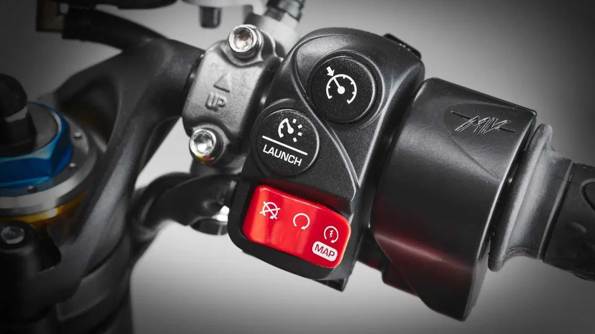 MV Agusta Brutale 1000 Brutale 1000 RR (2026) (21)