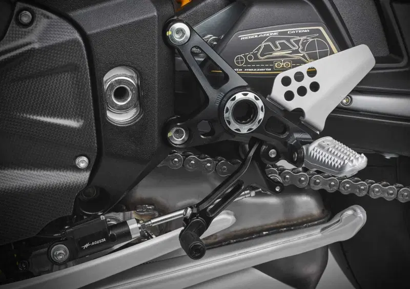 MV Agusta Brutale 1000 Brutale 1000 RR (2026) (22)