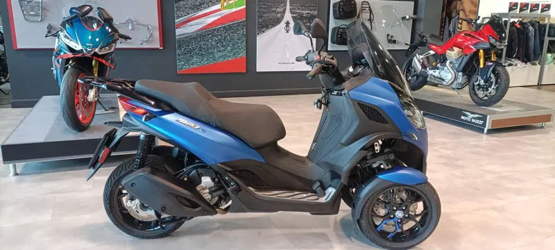 Piaggio MP3 310 Sport (2025 - 26) (4)