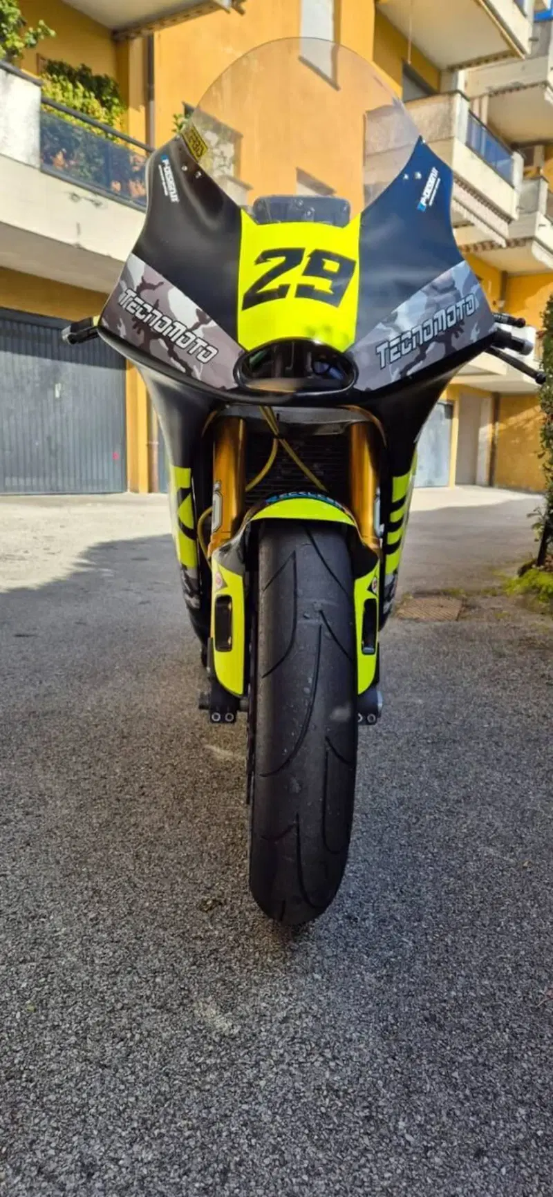 Suzuki SV 650 (1999 - 02) (4)