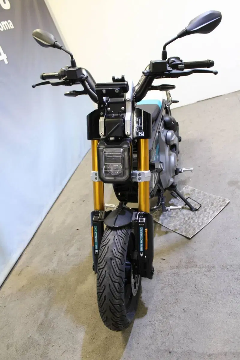 Bmw CE 02 (2024 - 26) (13)