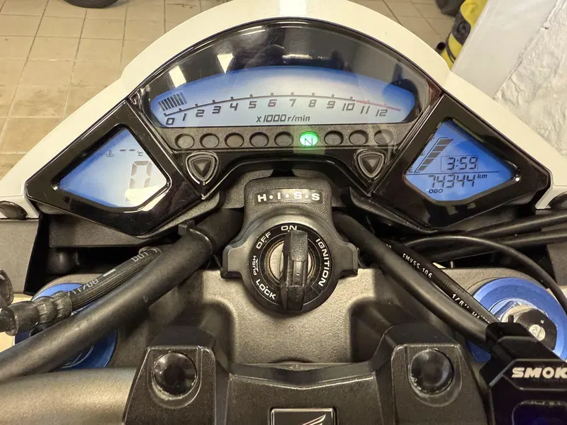 Honda CB 1000 R (2008 - 10) (5)