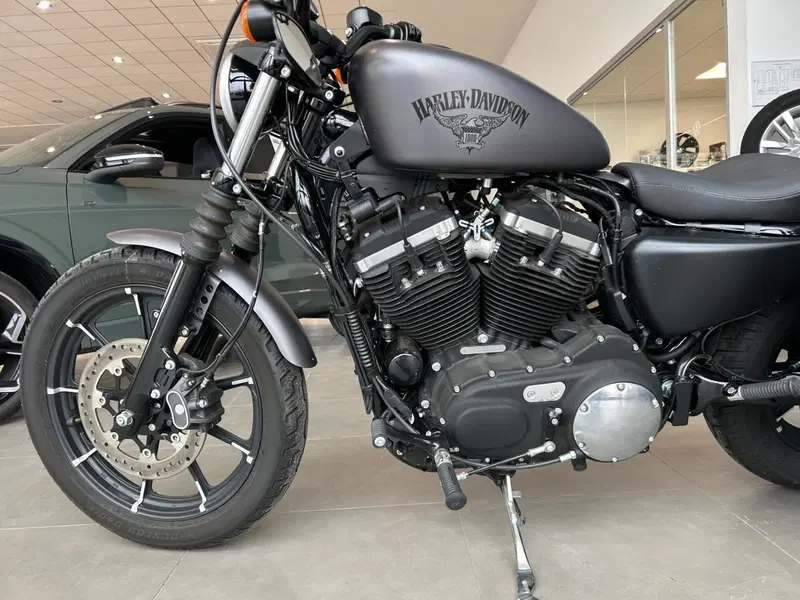 Harley-Davidson 883 Iron (2012 - 14) - XL 883N (5)