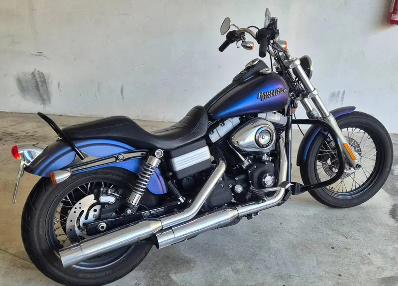 Harley-Davidson 1584 Street Bob (2008 - 15) - FXDB (2)